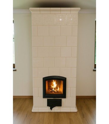 Piec kaflowy STALOWA WOLA z drzwiczkami HALMAT – do salonu